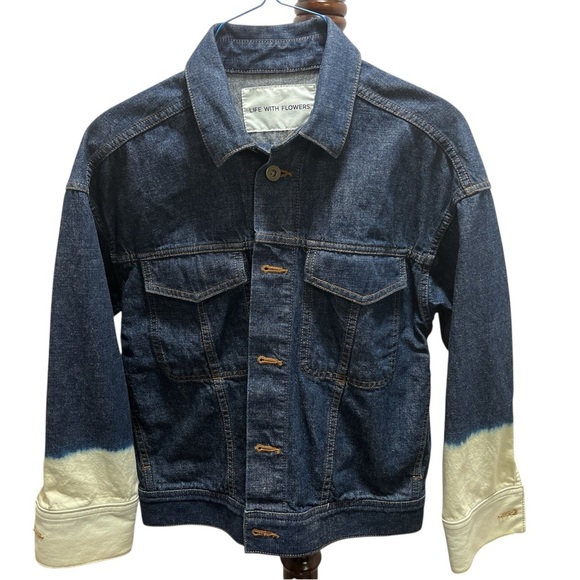 2 for $20 Women’s denim jacket - Picture 2 of 3